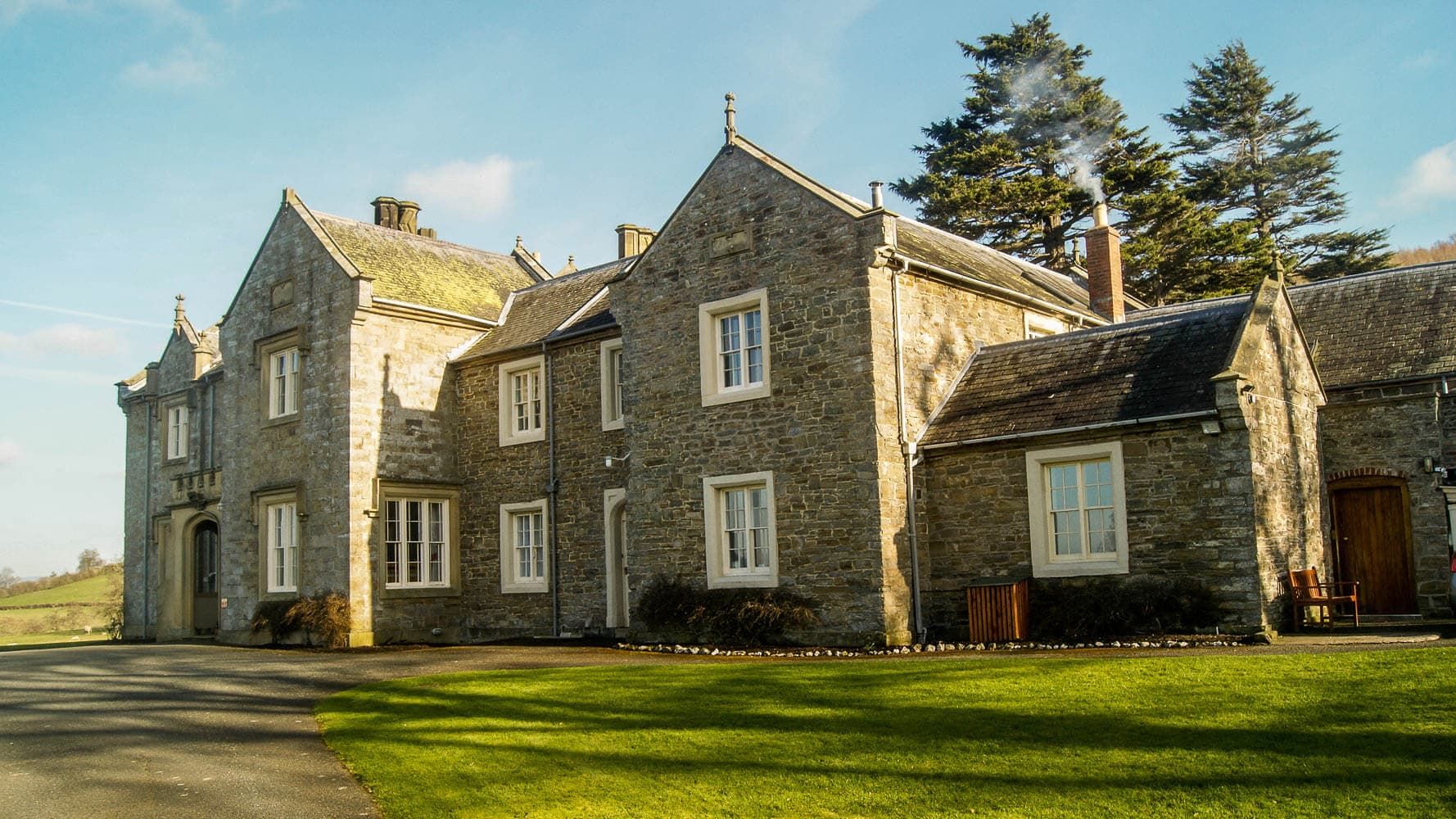 Beautiful Welsh border countryside and attractions near Pentrenant Hall
